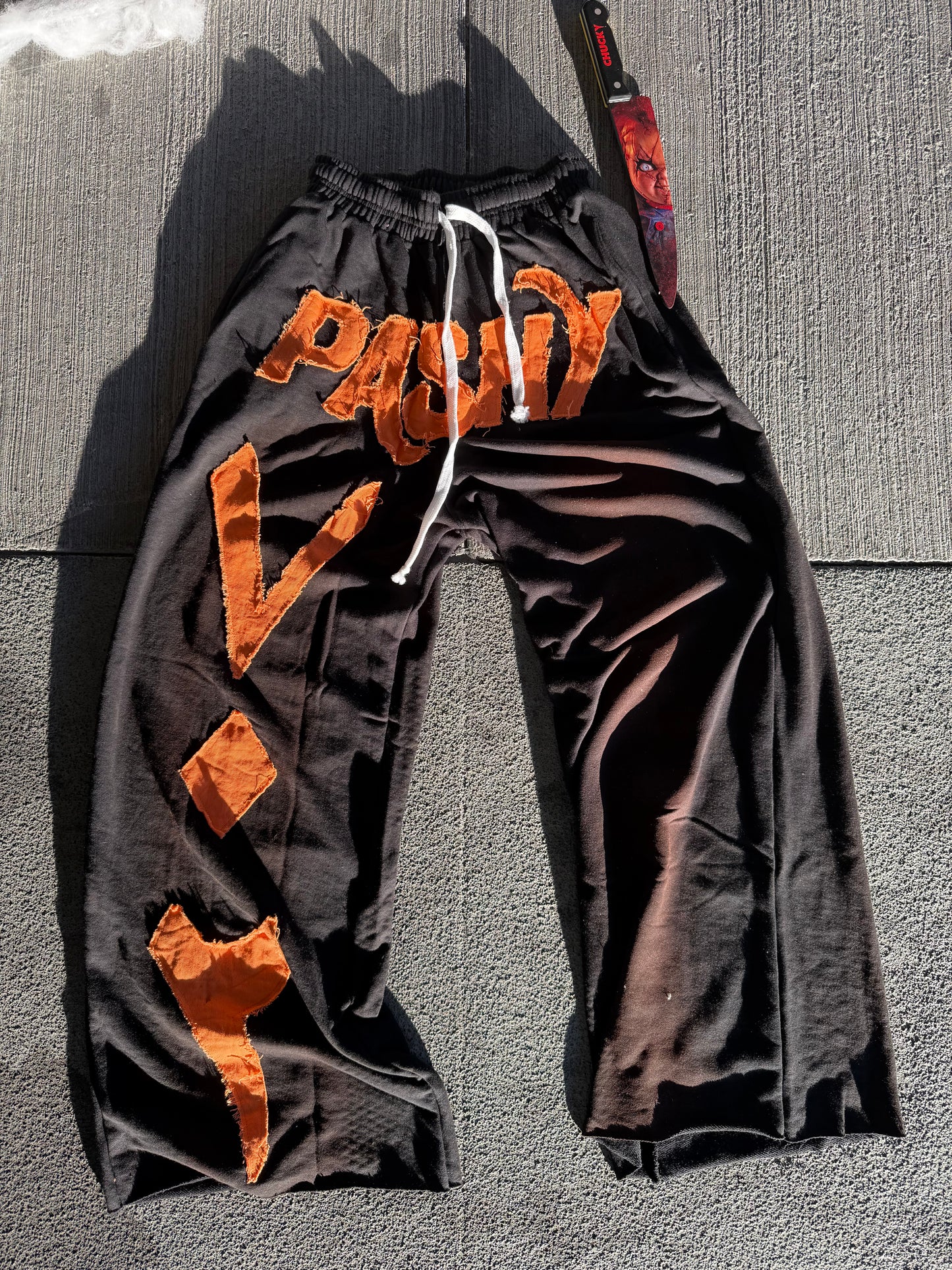 "STAY TRUE" SWEATPANTS