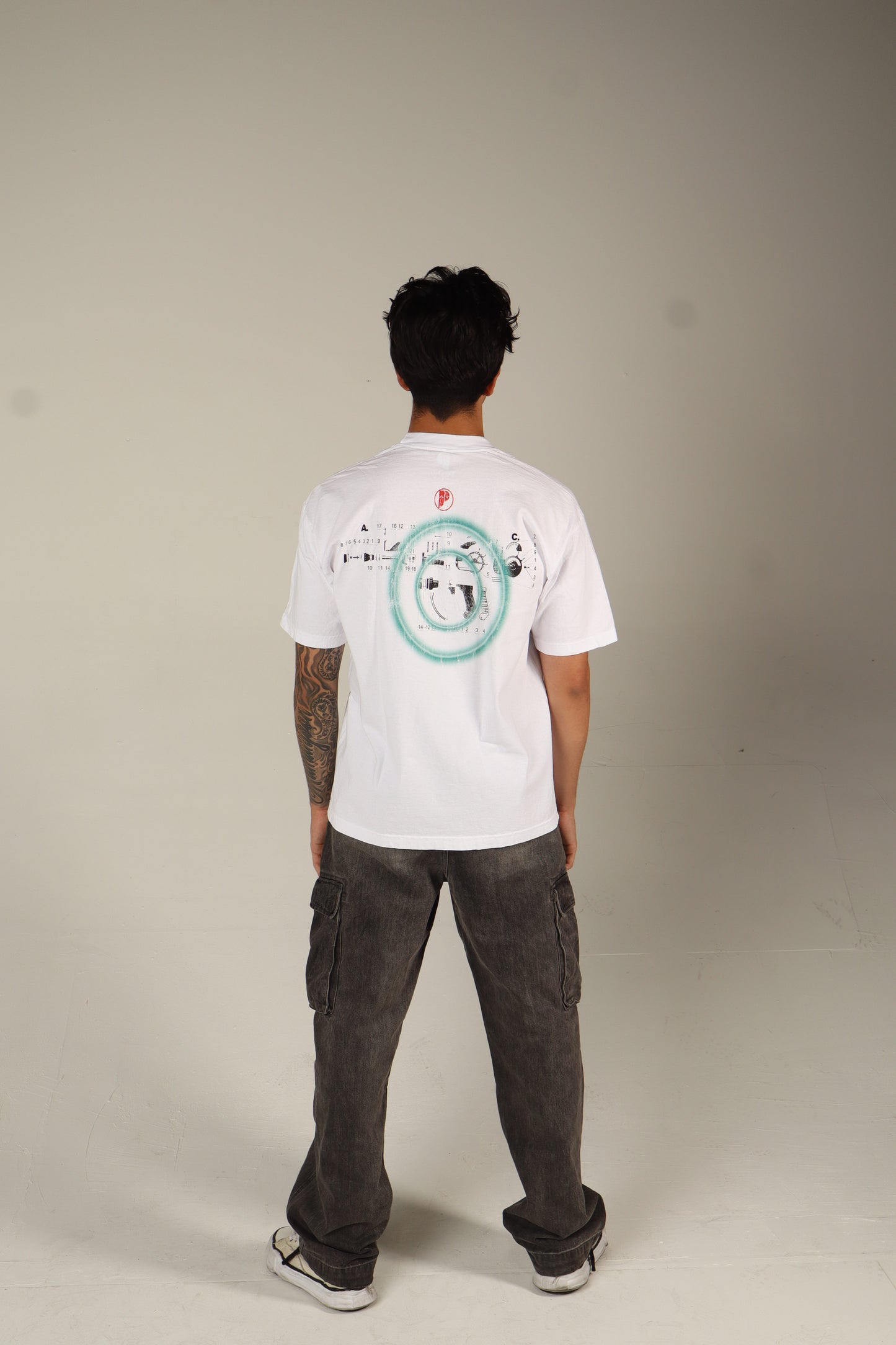 “RAYGUN” TEE
