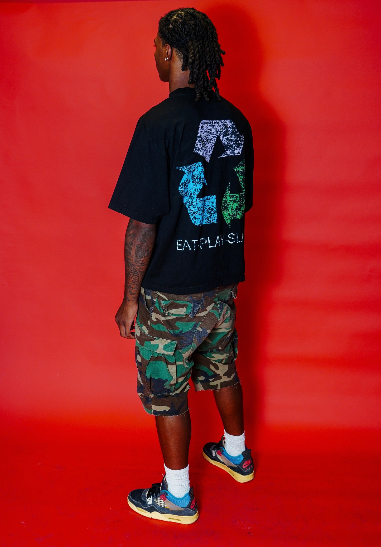 "STATE OF PLAY" BOXY CROPPED TEE