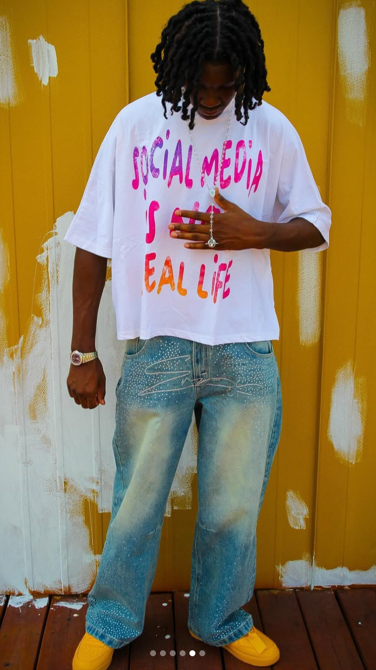 "SOCIAL MEDIA IS NOT REAL LIFE" BOXY CROPPED TEE